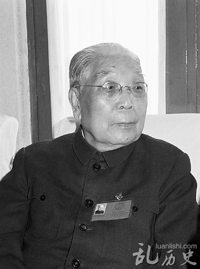 严济慈简历 严济慈是个什么样的人?
