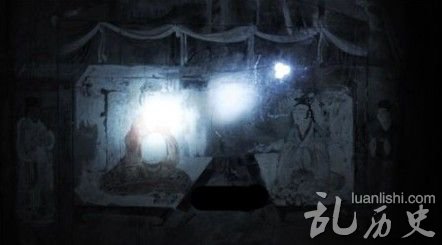 揭秘:古墓长明灯千年不熄之谜!