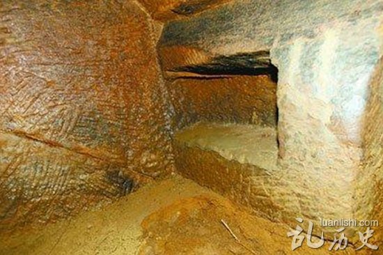 古墓机关有哪些？盘点古墓中的11大神秘机关暗器