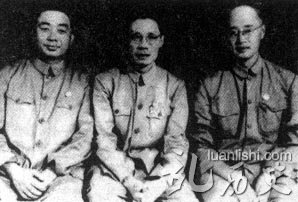 1950年7月,上海人民艺术剧院建院,夏衍(中)任首任院长,黄佐临(右)、吕复(左)任副院长