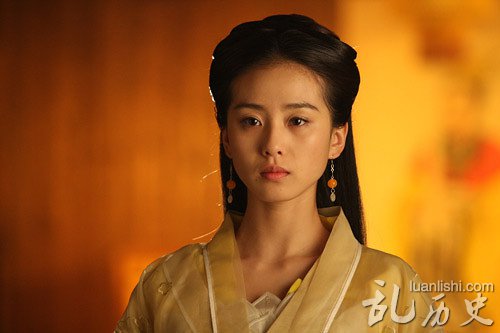 倚天屠龙记黄衫女子是谁?倚天屠龙记黄衫女刘诗诗