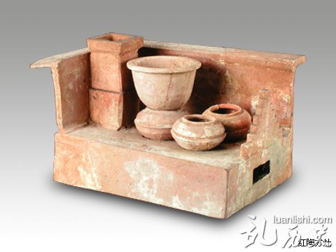 东汉文物"红陶灶":古人做饭的灶具