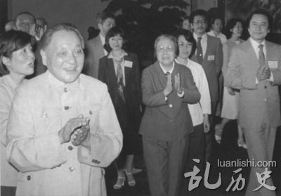 邓颖超是谁?邓颖超和邓小平什么关系?周恩来的妻子是谁?