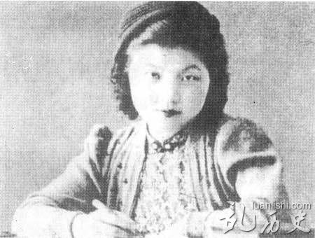 津渊美智子与蒋纬国有什么关系?津渊美智子和蒋介石的关系