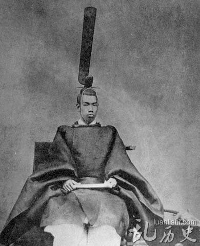 倒幕运动中的日本明治天皇