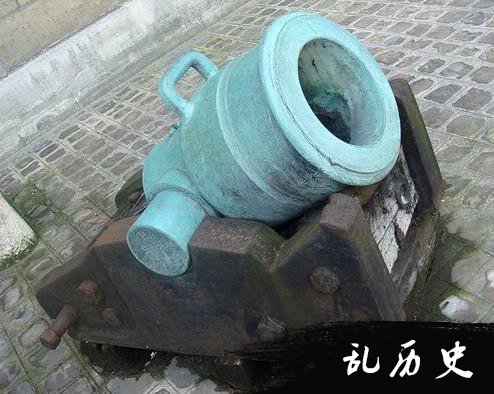 为对抗太平军,淮军制造了种田鸡炮,计划训练万名炮兵