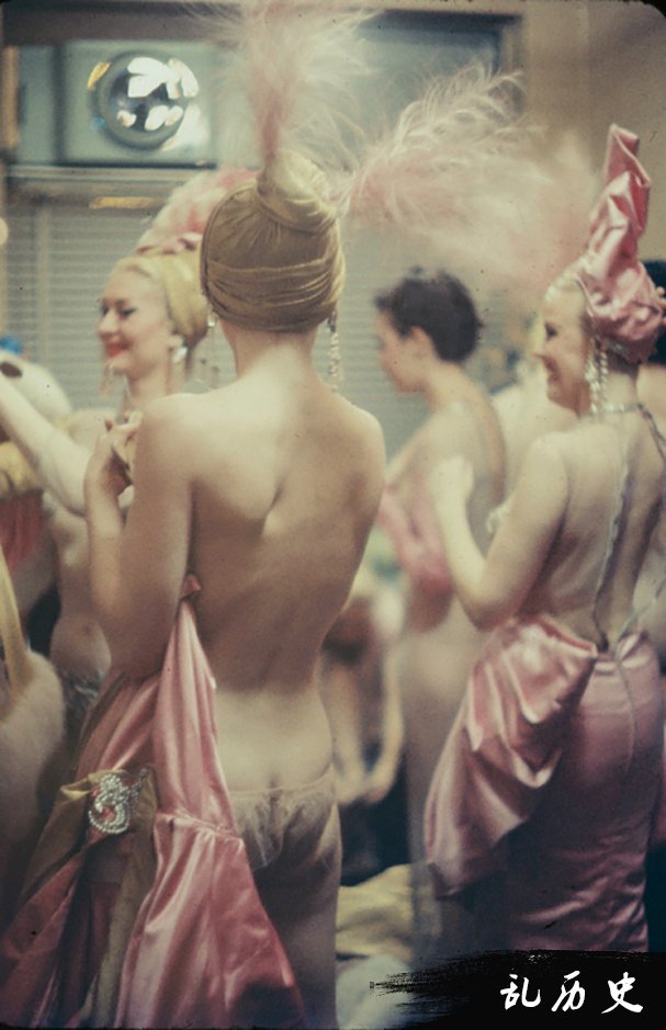 鲜明背后：20世纪纽约艳舞女郎的辛酸与无奈