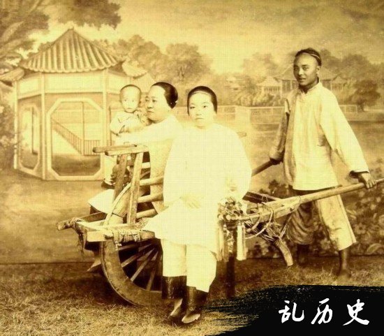 中国古代女子缠足的历史：清末可骇的女人缠足照