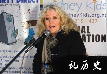 新西兰女歌手连唱47小时29分钟刷新世界记载