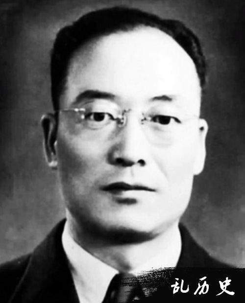韩练成