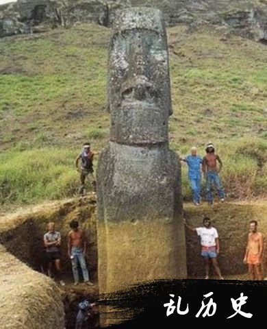 复活岛上的巨石像