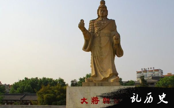 韩信雕像
