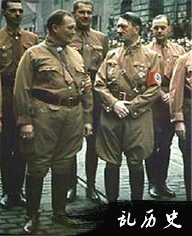 戈林与希特勒谈话历史照片