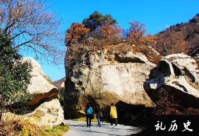 梦见山崩了