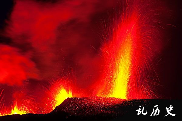 印尼坦博拉火山爆发