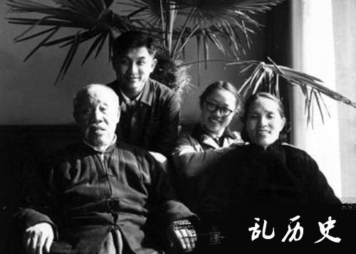 董必武