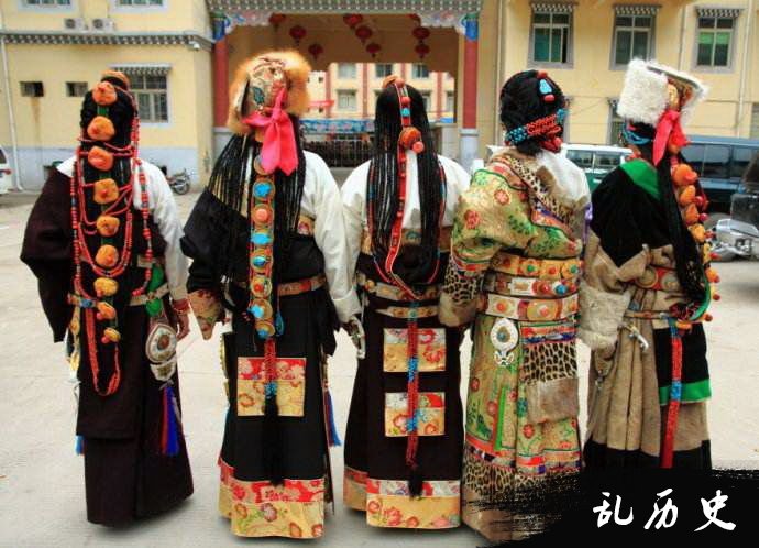 藏族服装图片