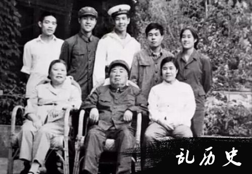 http://www.todayonhistory.com/people/201610/\