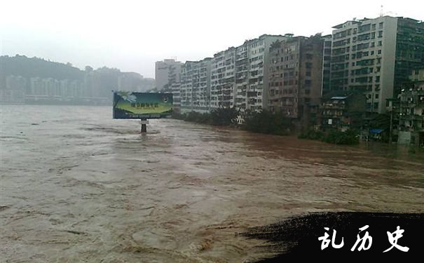 梦见涨水淹没田地