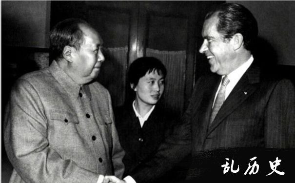 毛主席会见尼克松照片
