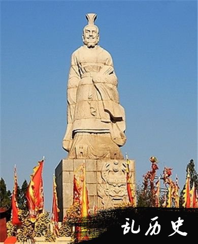 皇帝雕像