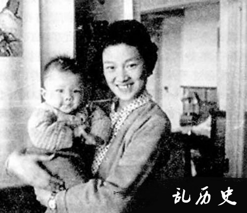 章含之照片大全 章含之的生平介绍