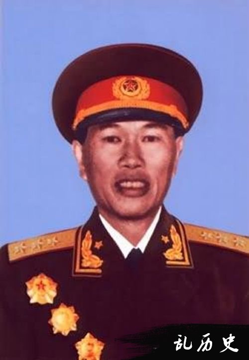 邓华