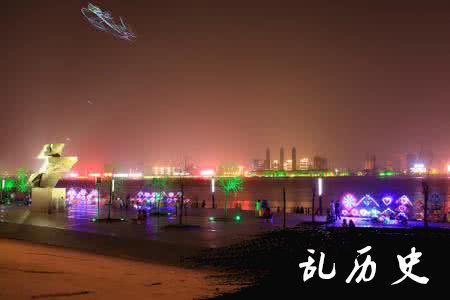 武汉汉口江滩夜景图片 汉口江滩公园图片