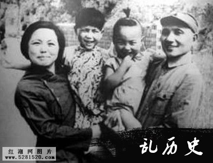 揭秘邓小平夫人卓琳的家庭背景