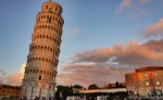 意大利著名的比萨斜塔破土动工