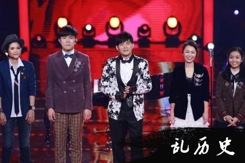 《中国新歌声2》周杰伦刘欢战队一同PK 谭维维主动撩学员