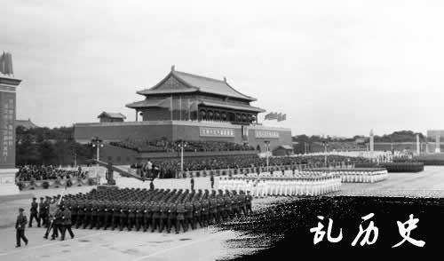 共和国第7次阅兵（TodayOnHistory.com）