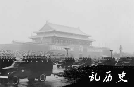 共和国第8次阅兵（TodayOnHistory.com）