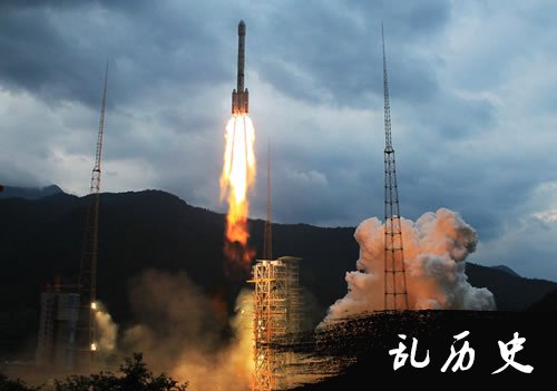 “嫦娥二号”卫星在西昌发射成功(todayonhistory.com)