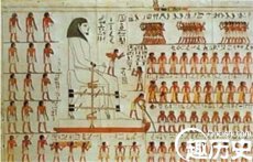 揭秘：古埃及建造金字塔搬运巨石的奇特方法