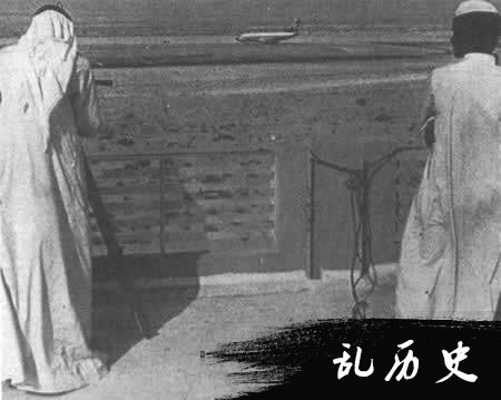 德国突击队员袭击被劫客机解救人质（TodayOnHistory.com）