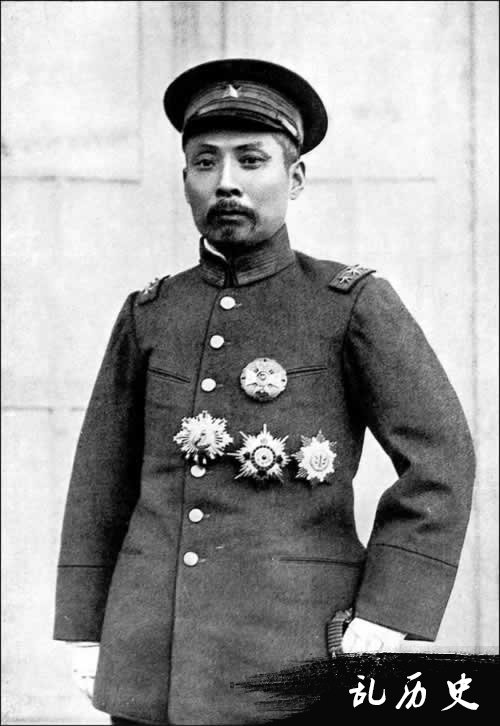 段祺瑞辞去国务总理职务（TodayOnHistory.com）