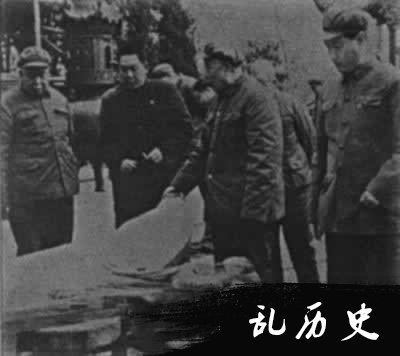 岳阳楼大修工程开始（TodayOnHistory.com）