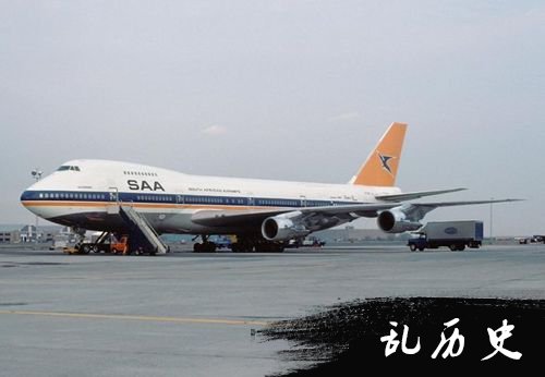 波音747-244BM