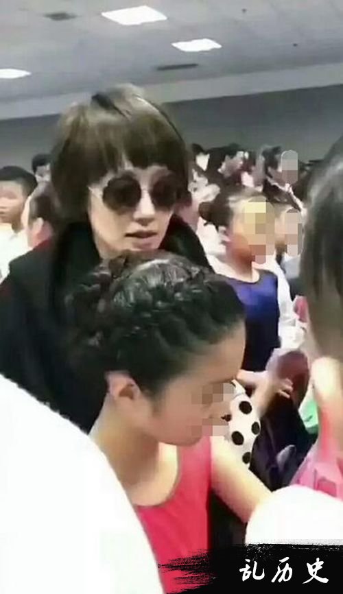 马伊琍女儿舞蹈比赛夺冠 爱马近照