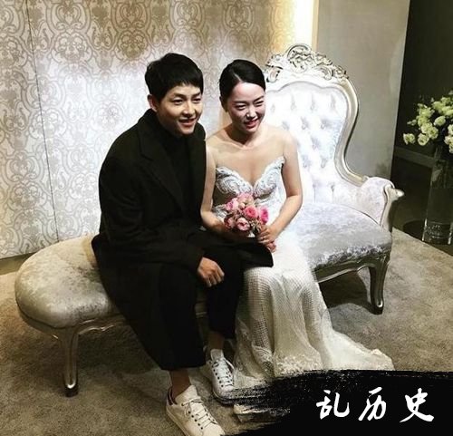 宋仲基胖了 宋仲基参加友人婚礼