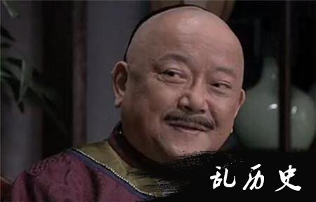 和珅本是第一贪官 乾隆皇帝为何如此器重他?