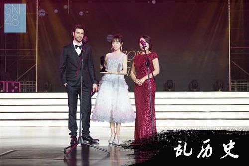 SNH48黄婷婷荣获年度风尚新势力偶像