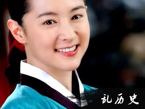 人美心善！李英爱低调捐献1亿韩元帮助患癌儿童