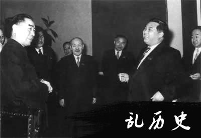 中朝两国政府发表联合声明，于58年底前撤军（歷史上的今天.中國）