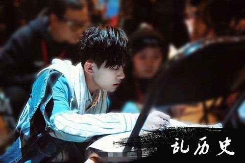 《这就是街舞》易烊千玺公布新玩法 获赞天生舞者