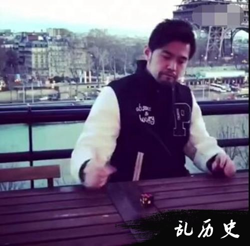 周杰伦巴黎变魔术 网友晒魔术道具链接拆台