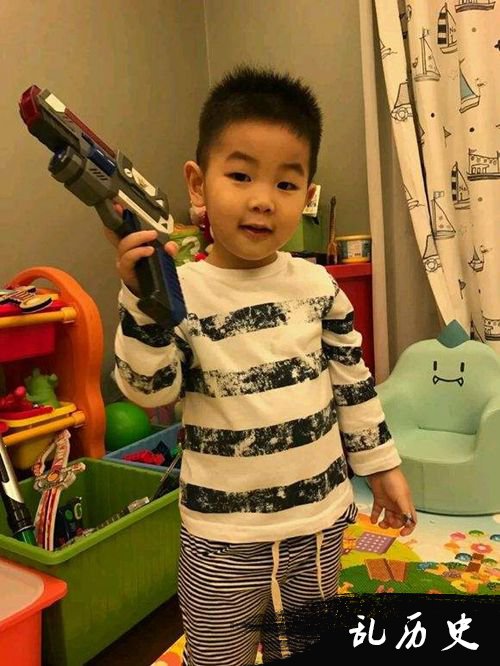小鱼儿跳舞 放飞自我浑身都是戏