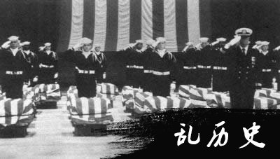 美军战列舰炮塔爆炸(todayonhistory.com)