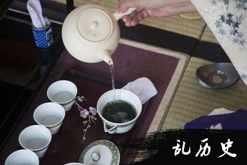 http://www.todayonhistory.com/lishi/201804/\